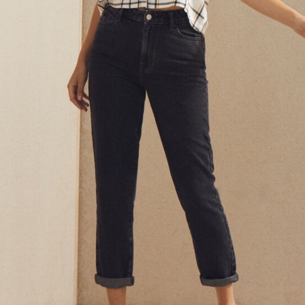 PacSun Throwback Black Mom Jeans (size 22)